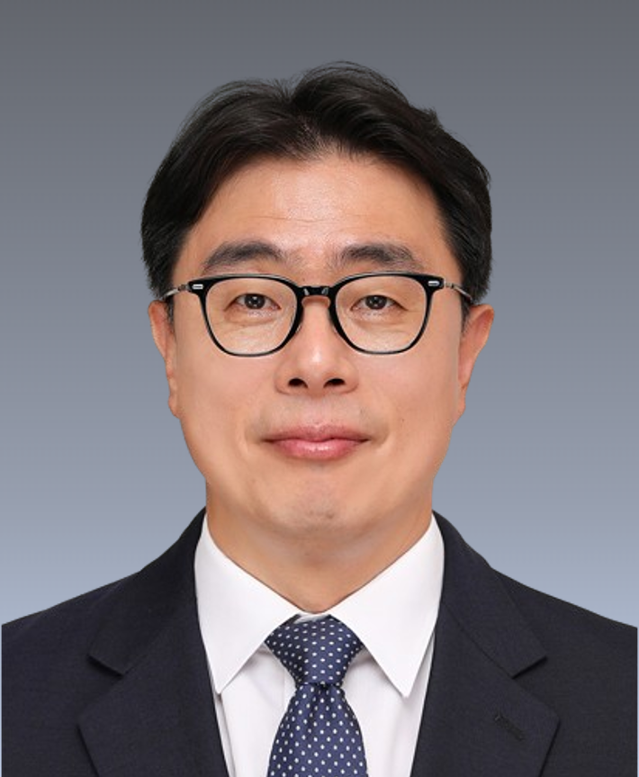 고윤성 사진
