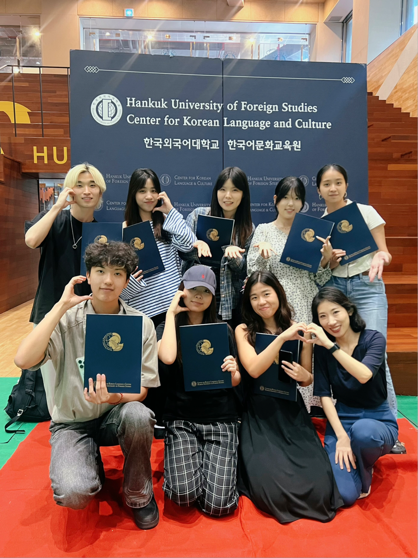 꾸준히 노력한 덕분에 자신감을 얻었습니다. 대표이미지